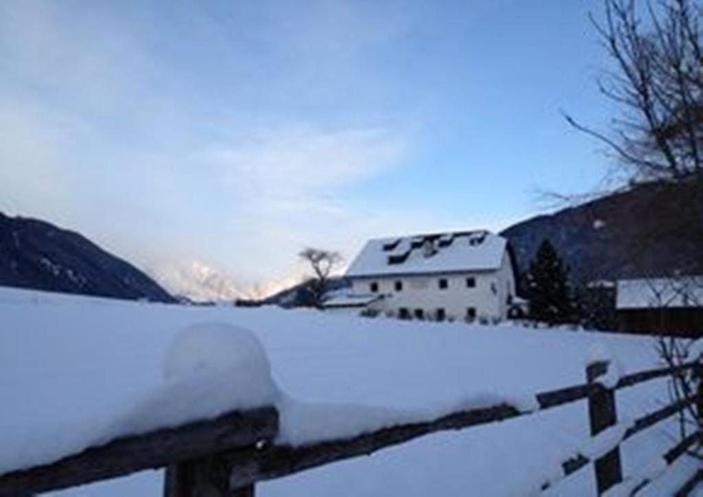 Ansitz Goller Hotel Rasun di Sopra Buitenkant foto