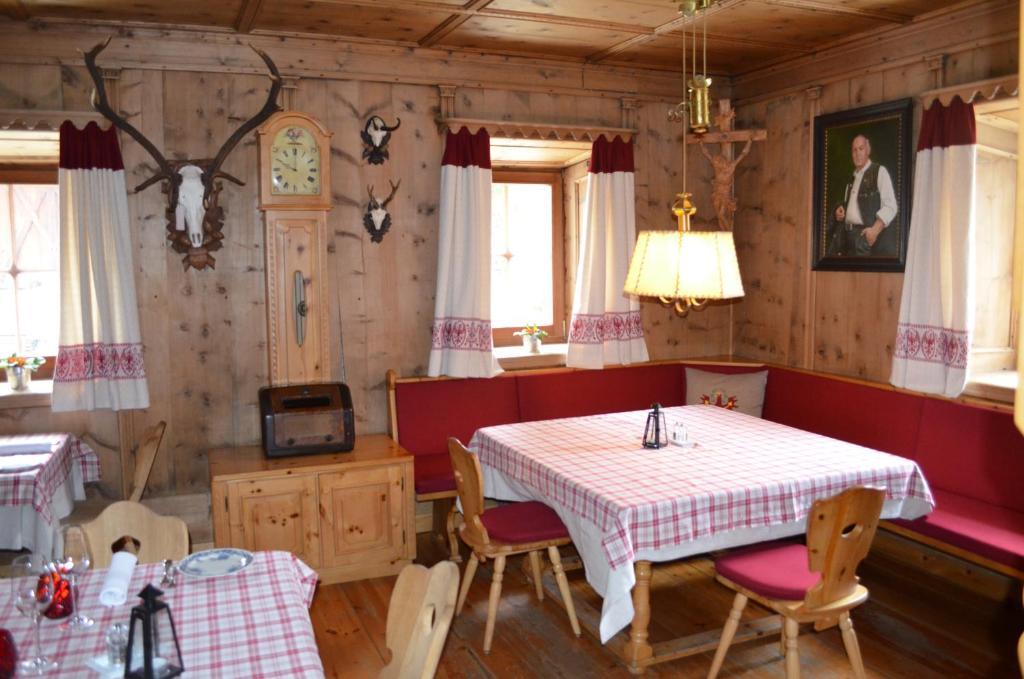 Ansitz Goller Hotel Rasun di Sopra Buitenkant foto